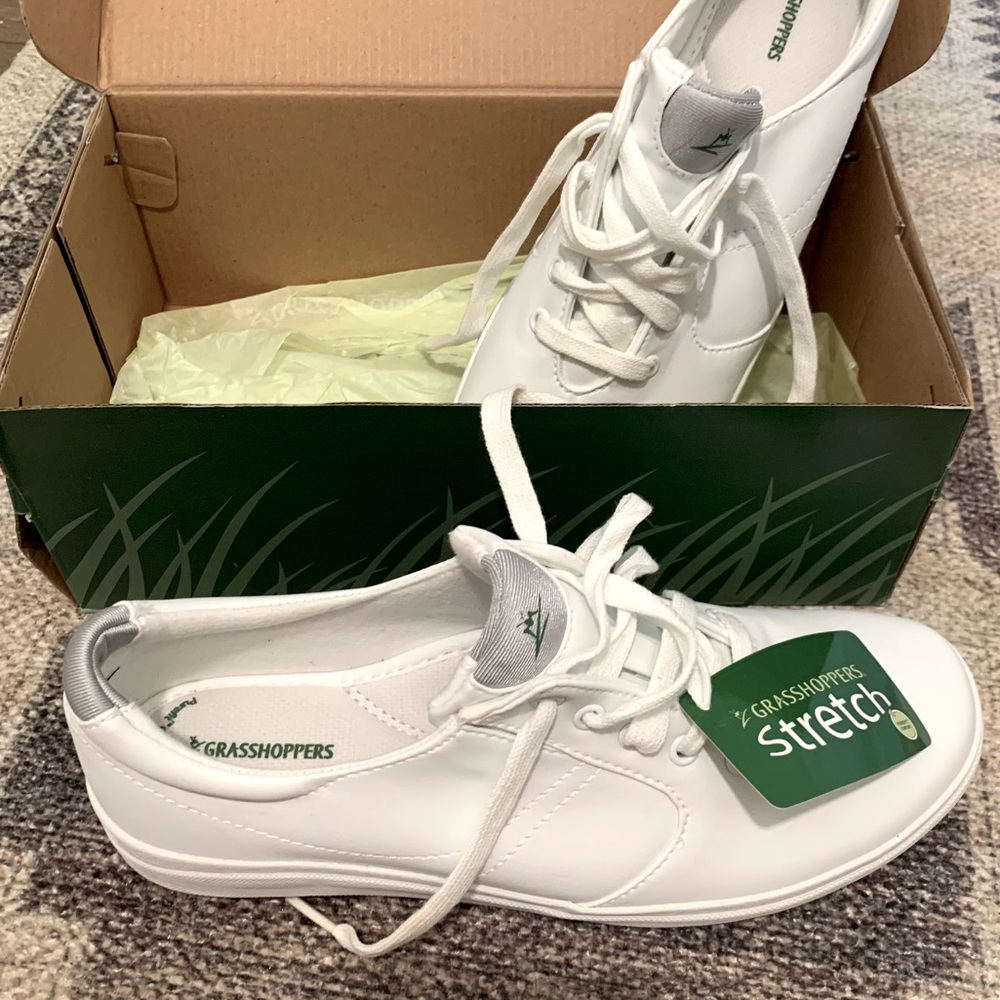 Grasshoppers stretch plus sneakers size 9